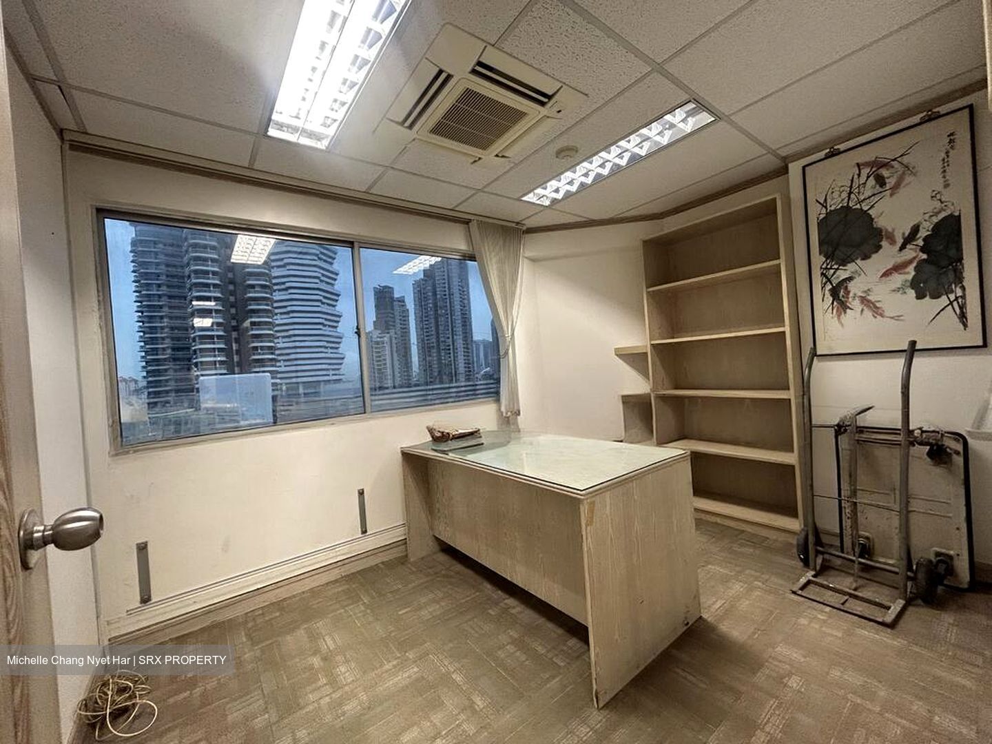 Textile Centre (D7), Office #592839781